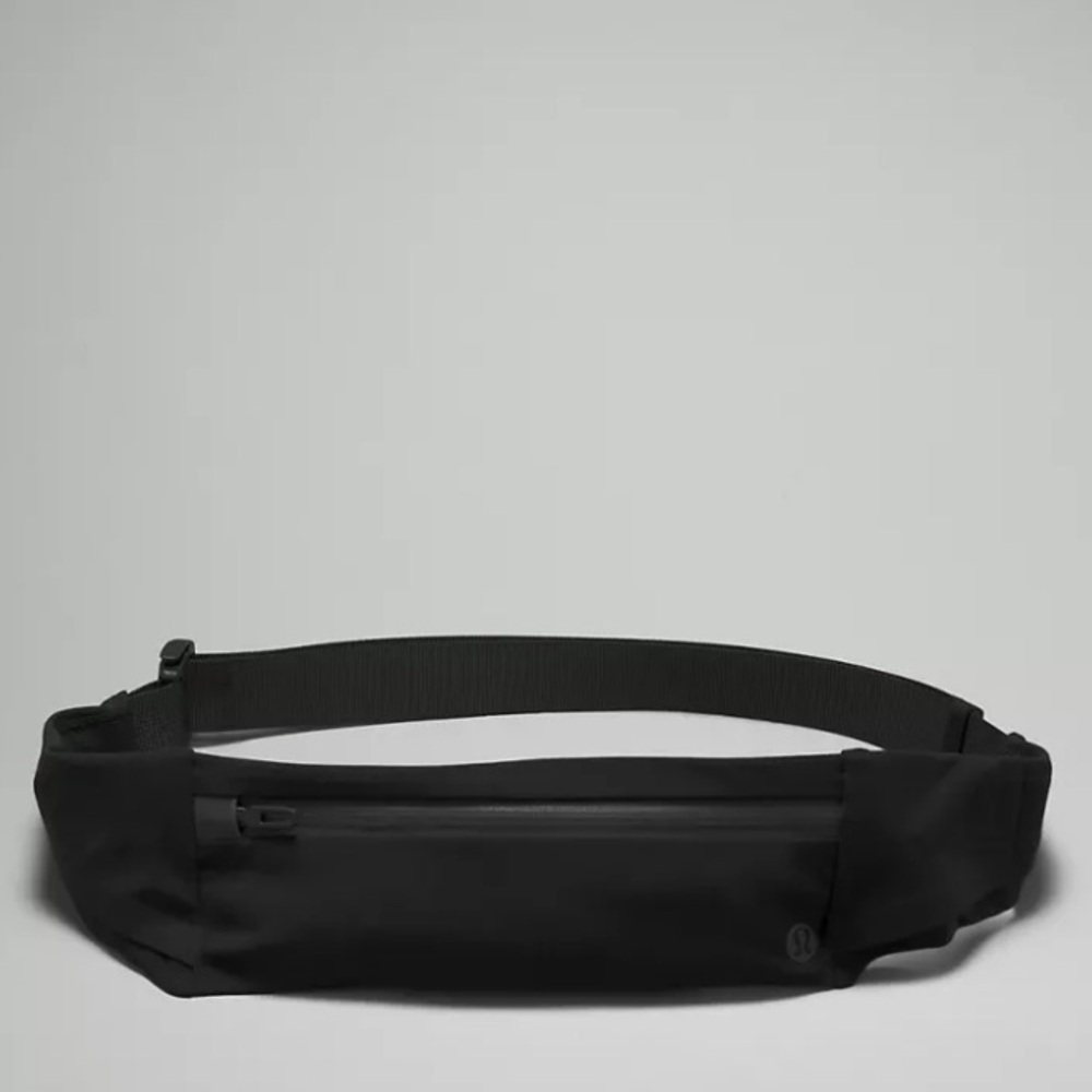 Lululemon running belt bag!!! XS/S